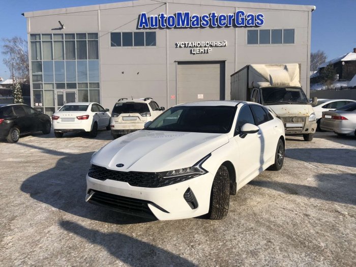 Установка ГБО на Kia K5 2021г., ГБО 4 поколения, метан LANDI RENZO (Италия), двигатель 2.0л. 4 цилиндра