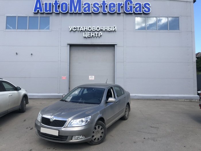 Установка ГБО на Skoda Octavia 2013г., ГБО 4 поколения, метан LANDI RENZO (Италия), двигатель 1.6л. 4 цилиндра