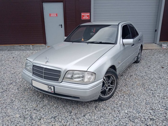 Установка ГБО на Mercedes-Benz C 180 1999г., ГБО 4 поколения, пропан LANDIRENZO (Италия), двигатель 1.8л. 4 цилиндра