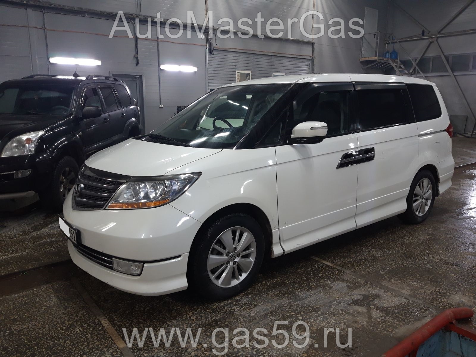 Установка ГБО на Honda Elysion 2007г., ГБО 4 поколения, пропан LANDIRENZO (Италия), двигатель 2.4л. 4 цилиндра