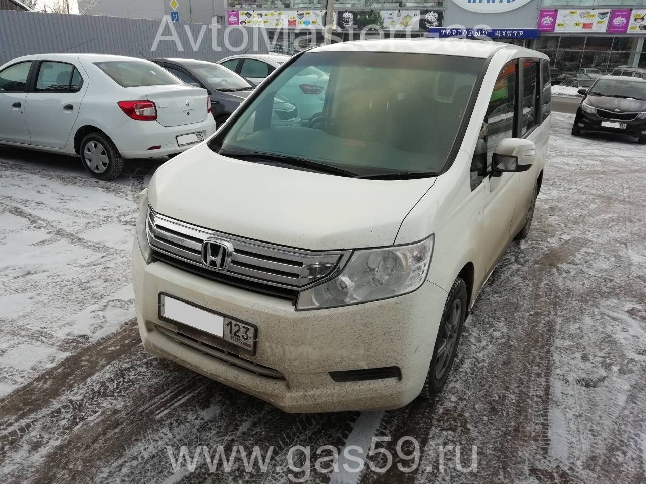 Установка ГБО на Honda StepWGN 2010г., ГБО 4 поколения, пропан LANDIRENZO (Италия), 4WD, двигатель 2.0л. 4 цилиндра