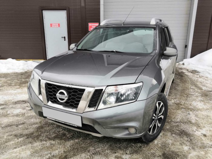 Установка ГБО на Nissan Terrano 2014г., ГБО 4 поколения, пропан LANDI RENZO (Италия), двигатель 2.0л. 4 цилиндра