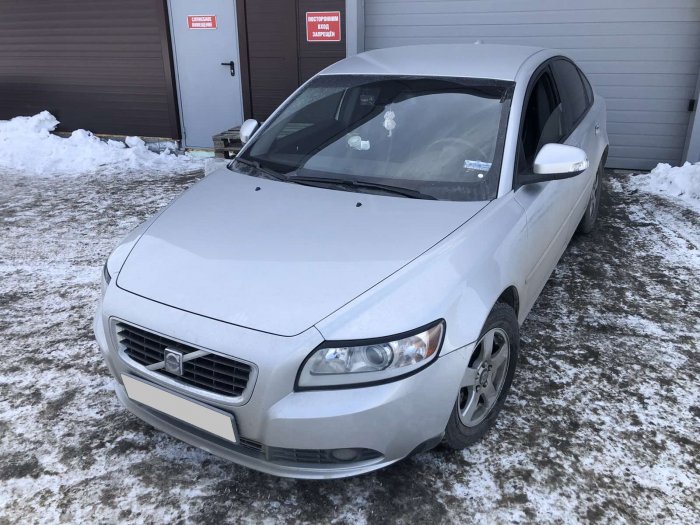 Установка ГБО на Volvo S40 2010г., ГБО 4 поколения, пропан LANDI RENZO (Италия), двигатель 2.0л. 4 цилиндра