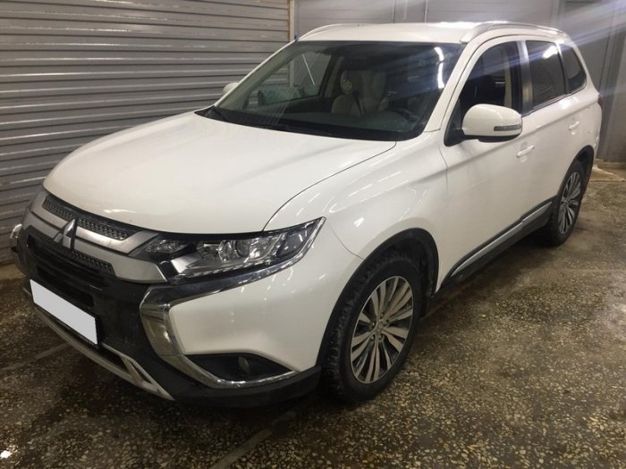 Установка ГБО на Mitsubishi Outlander  2021 г., ГБО 4 поколения, пропан Landi Renzo (Италия), ДВС 2.4л. 4 цилиндра