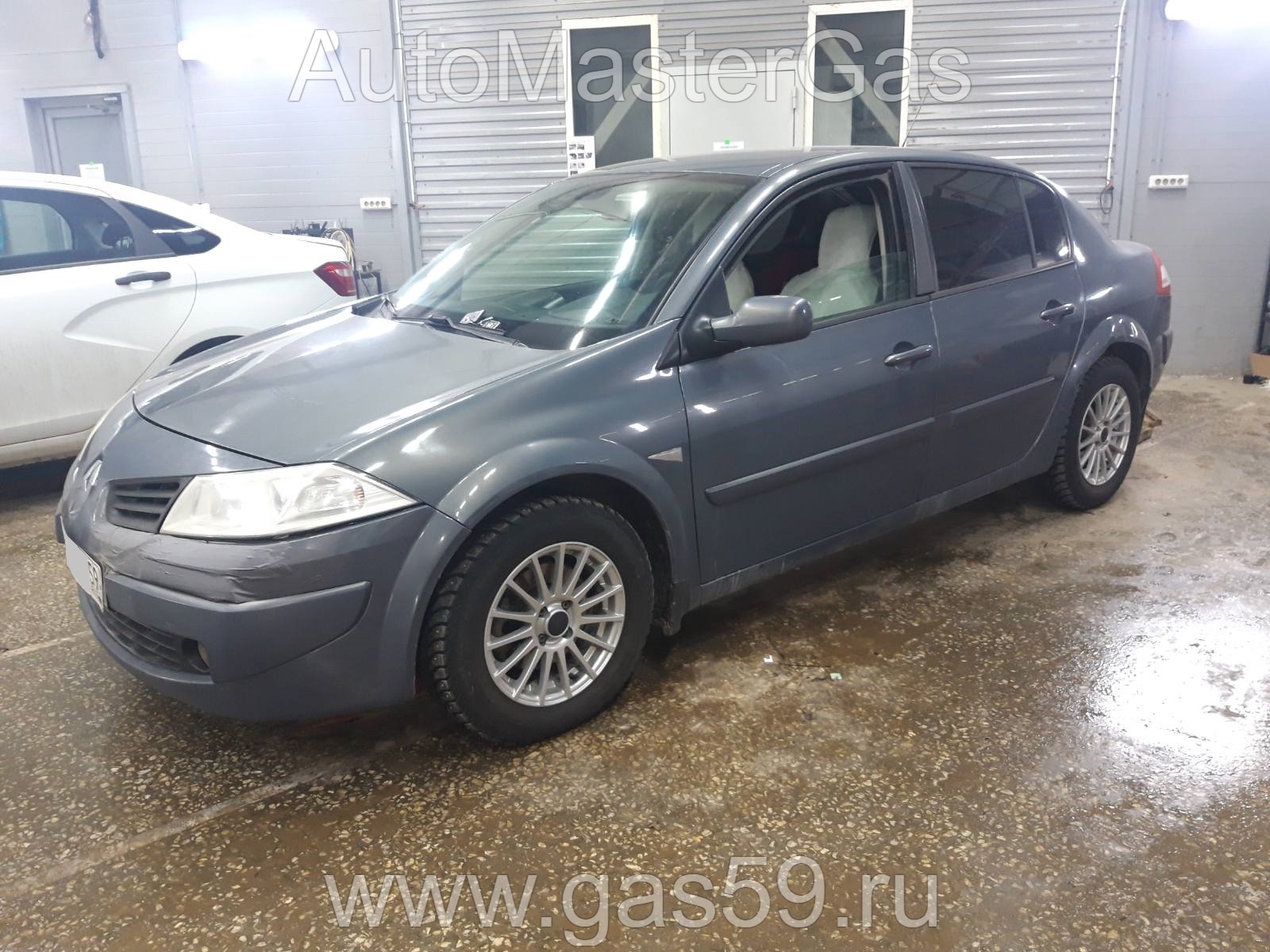 Установка ГБО на Renault Megane II 2007г., ГБО 4 поколения, пропан LANDIRENZO (Италия), двигатель 1.6л. 4 цилиндра