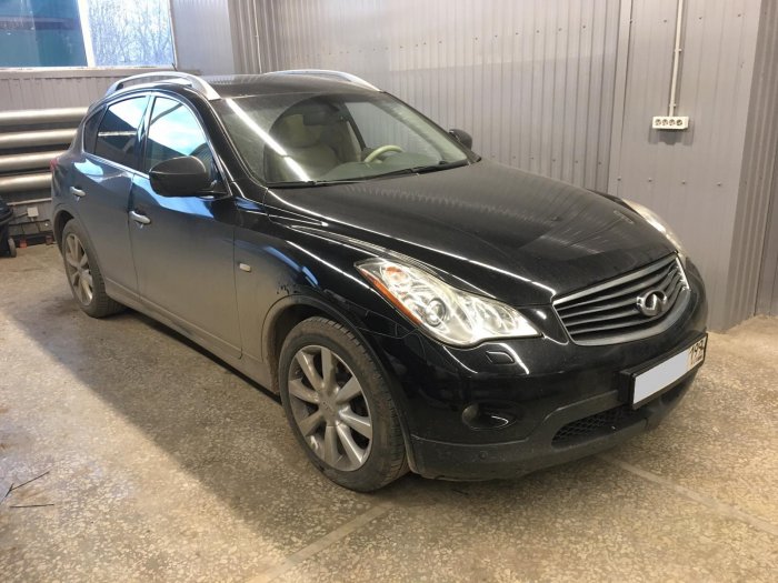 Установка ГБО на Infiniti EX35 2008г., ГБО 4 поколения, пропан LANDIRENZO (Италия), двигатель 3.5л. 6 цилиндров
