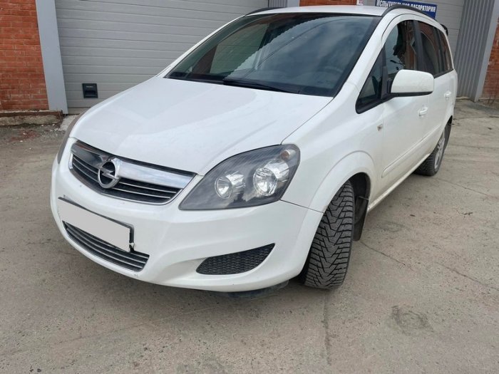 Установка ГБО на Opel Zafira 2010г., ГБО 4 поколения, пропан LANDI RENZO (Италия), двигатель 1.8л. 4 цилиндра