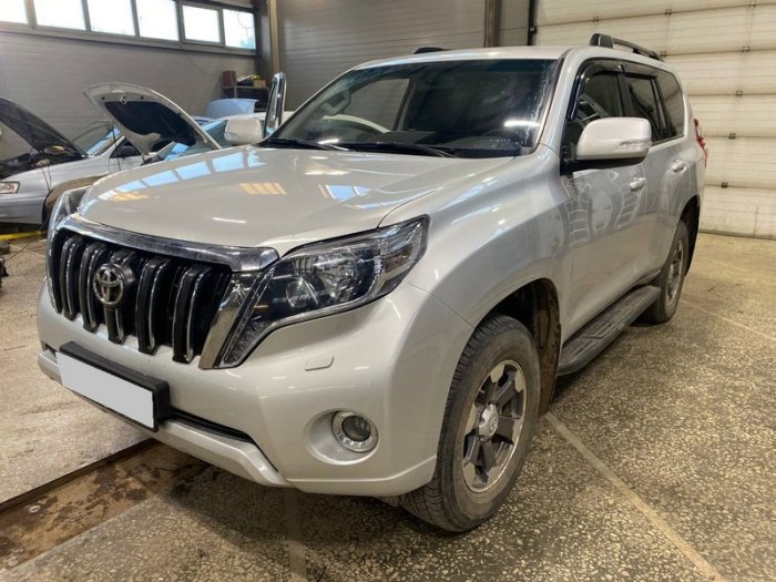 Установка ГБО на Toyota Land Cruiser Prado 2017 г., ГБО 4 поколения, пропан LANDI RENZO (Италия), двигатель 2.7 л. 4 цилиндра