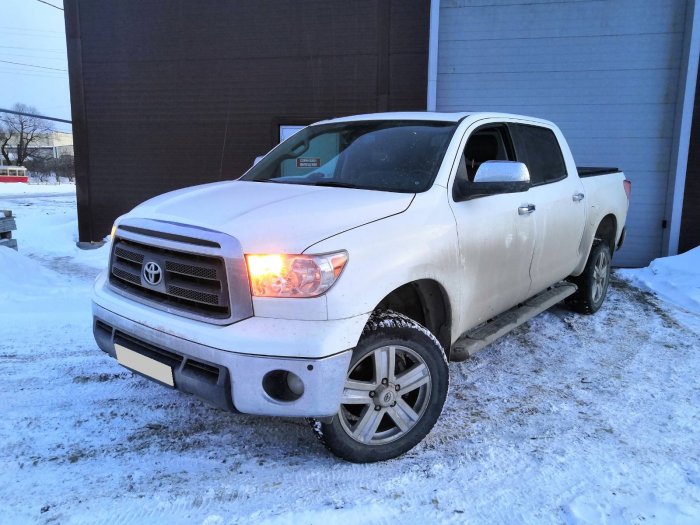 Установка ГБО на Toyota Tundra 2012г., ГБО 4 поколения, пропан LANDI RENZO (Италия), двигатель 5.7л. 8 цилиндров