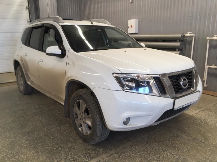 Установка ГБО на Nissan Terrano 2019г., ГБО 4 поколения, пропан LANDI RENZO (Италия), двигатель 2.0л. 4 цилиндра