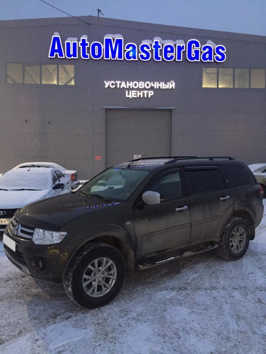 Установка ГБО на Mitsubishi Pajero Sport 2014г., ГБО 4 поколения, пропан LANDI RENZO (Италия), двигатель 3.0л. 6 цилиндров
