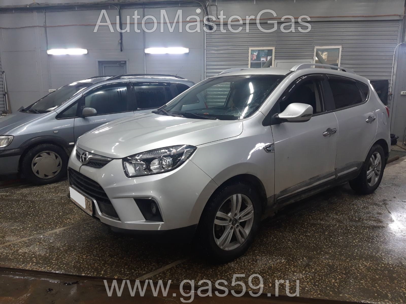 Установка ГБО на JAC JS3 2014г., ГБО 4 поколения, метан LANDIRENZO (Италия), двигатель 2.0л. 4 цилиндра